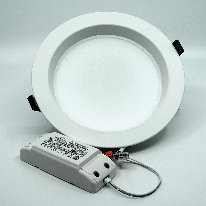 CYCLONE R192 30W 3WHITE mélysugárzó