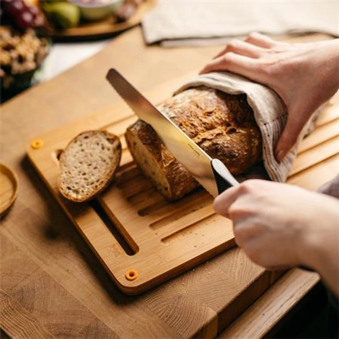 Kenyérvágókés, 23 cm, FISKARS 