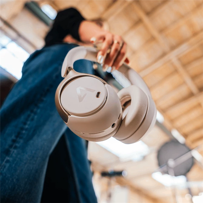 LAMAX HighComfort2 ANC aktív zajszűrős Bluetooth fehér fejhallgató