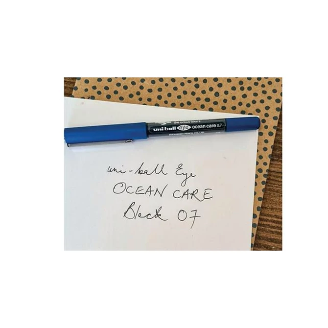 Rollertoll UNI UB-157 rop ocean care 0.5 mm fekete