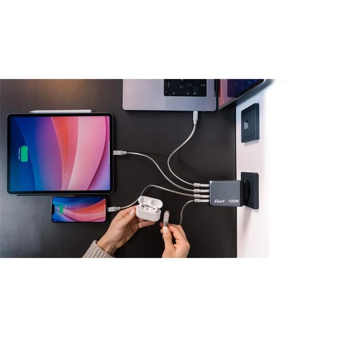 Hálózati töltő, 2xUSB-C PD (100W), USB-C PD (65W), USB-A QC 3.0, EU/UK/US, GaN, VERBATIM